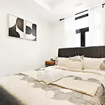Cozy 2Br Suite With Parking & Close To Niagara Falls And Sleeps 6 Guests